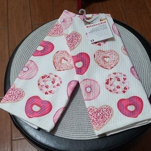 🩷🍩KitchenAid Heart Donut Towels
